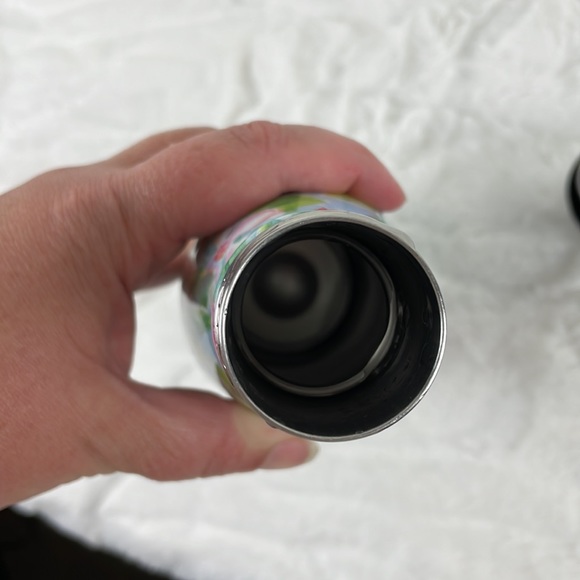 Lilly Pulitzer Starbucks 2015 Peaches S'well Bottle 17 Oz - Picture 6 of 9